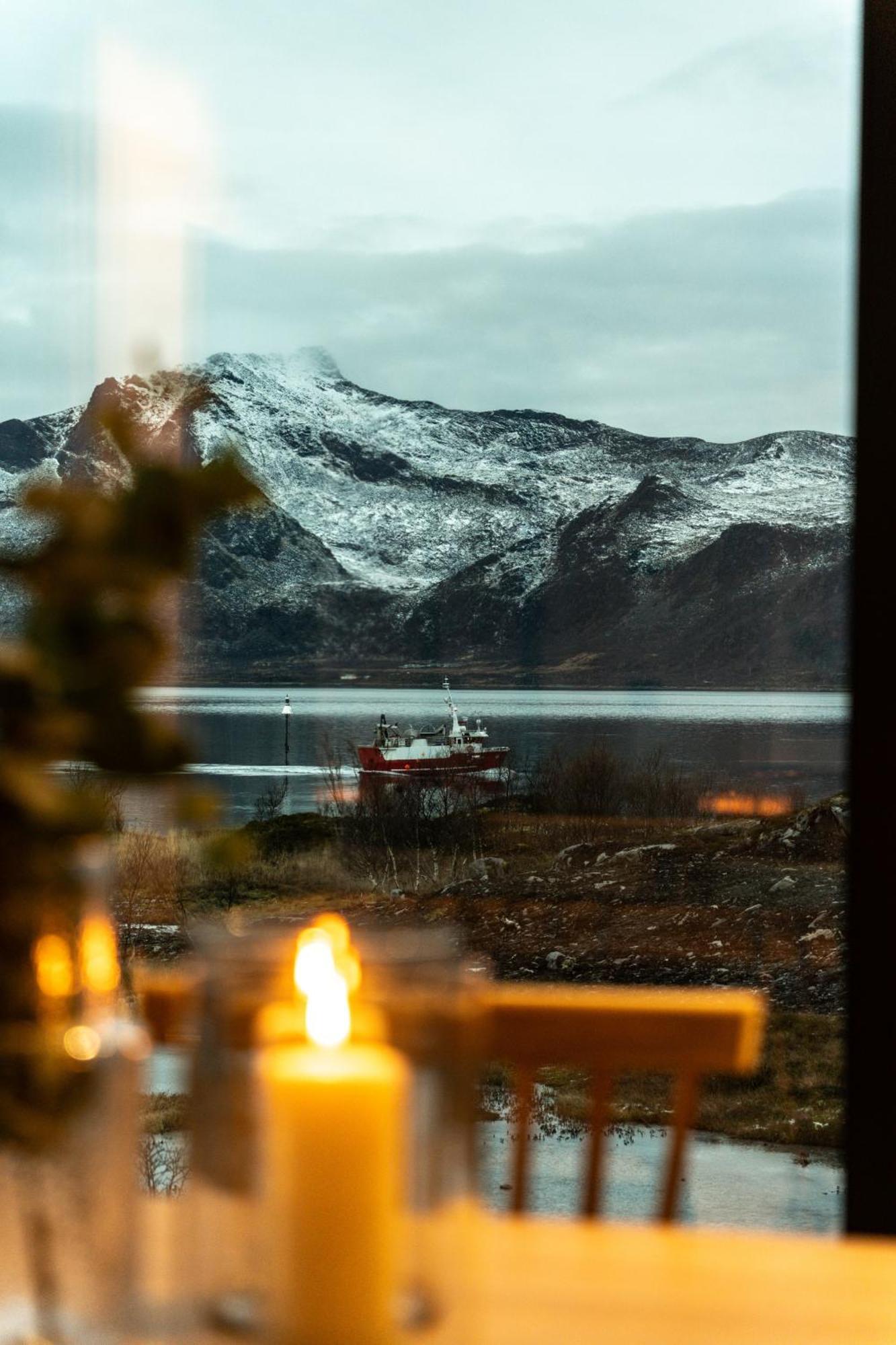 Luksushytte Med Jacuzzi, Summer&Winter Retreat Lyngværet Kültér fotó